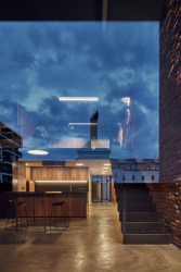 Loft with love, Vít Máslo a David Chisholm / CMC architects