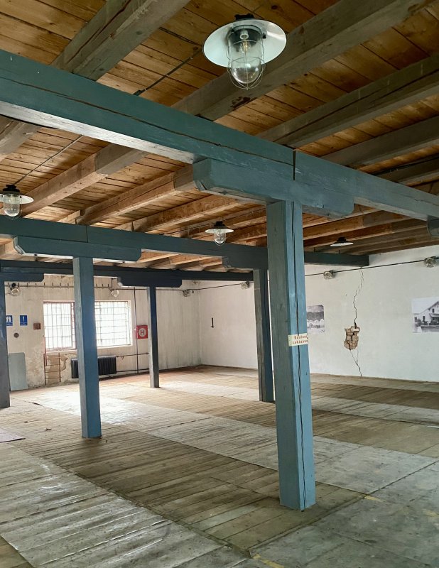 Uvnitř pracuje fantazie architekta na plno - v další fázi dojde i na její rekonstrukci.