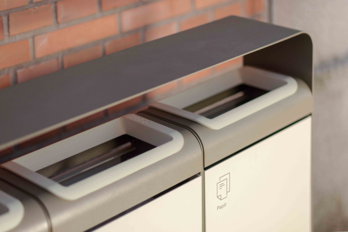 Koš I20 od Egoé v jednoduchém designu bez rušivých prvků a ostrých hran jako solitér i v sestavě.