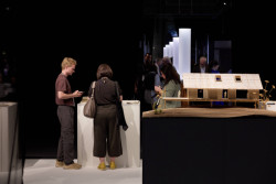 Výstava udržitelných materiálů WISE HABIT lákala návštěvníky.