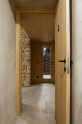 Interiér vinárny WineList od studia Collarch