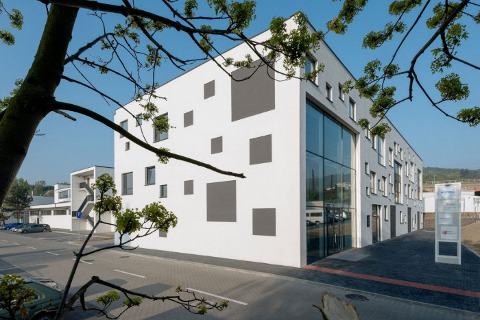 Compass Architekti, Administratívno skladový areál Sliačska – foto