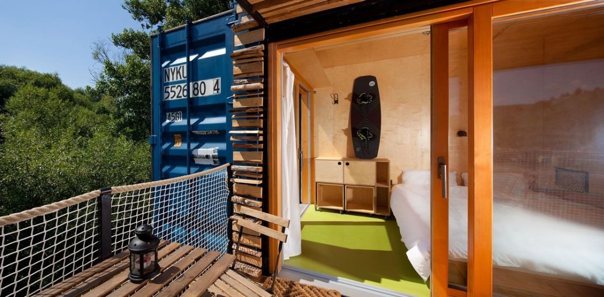 ARTIKUL architekti, ContainHotel - foto