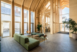 Komunitní centrum v rakouském Großweikersdorfu od studia Smartvoll