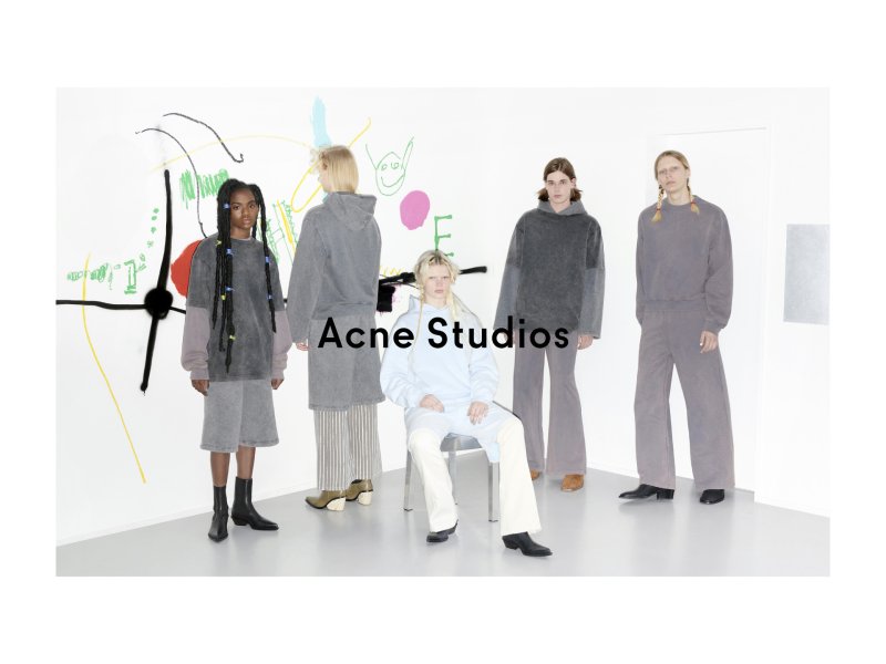 Ladislav Kyllar / portréty Sky Ferreira pro časopis Interview a Sadie Coles pro Modern Matter, kampaň Acne Studios - Repurposed a editorial Wet Towels Left On The Floor pro Replica Man