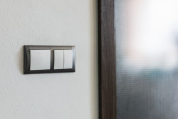 Domovní vypínače a zásuvky - kolekce ELEGANT