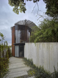 Daniela Polubědovová, Rodinný dům Srdce