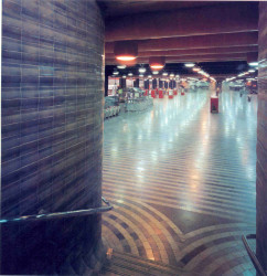 Historické použití obkladů (Obklady v hale Hlavního nádraží v Praze)