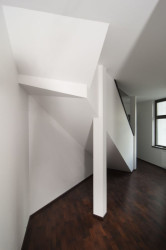 studio NEW WORK, Vestavba bytu do historické průmyslové haly – foto