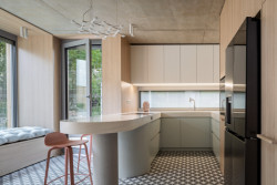 Do brněnské vily se povedlo vnést moderní interiér, aniž by utrpěla historická hodnota. (Rekonstrukce prvorepublikové vily v Brně, Atel!er )