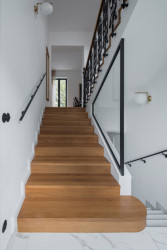 Zrekonstruovaná vila poblíž Prahy od Karnet architekti