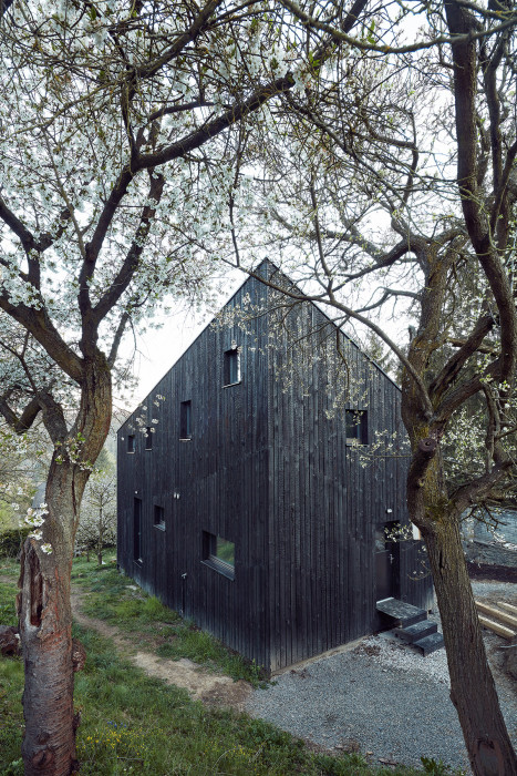 Rodinný dům Zadní Třebaň, 0,5 Studio/ Pavel Nový a Vít Svoboda