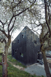 Rodinný dům Zadní Třebaň, 0,5 Studio/ Pavel Nový a Vít Svoboda