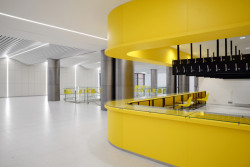 Čerstvě zrekonstruovaná UTB aula ve Zlíně od Evy Jiřičné (Al - Design)