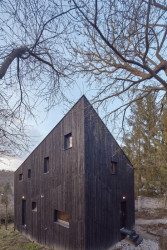 Rodinný dům Zadní Třebaň, 0,5 Studio/ Pavel Nový a Vít Svoboda