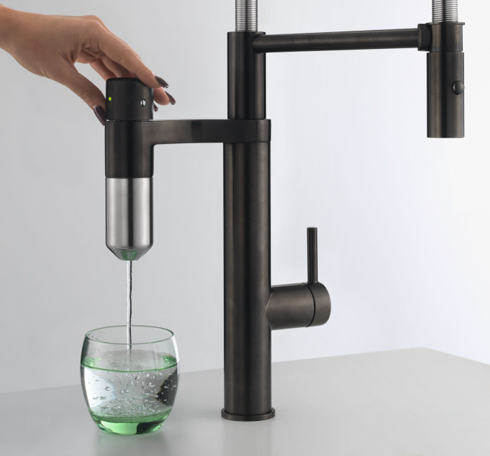 Filtrační baterie Vital Tap od společnosti Franke pro kvalitní a zdravou vodu z kohoutku.