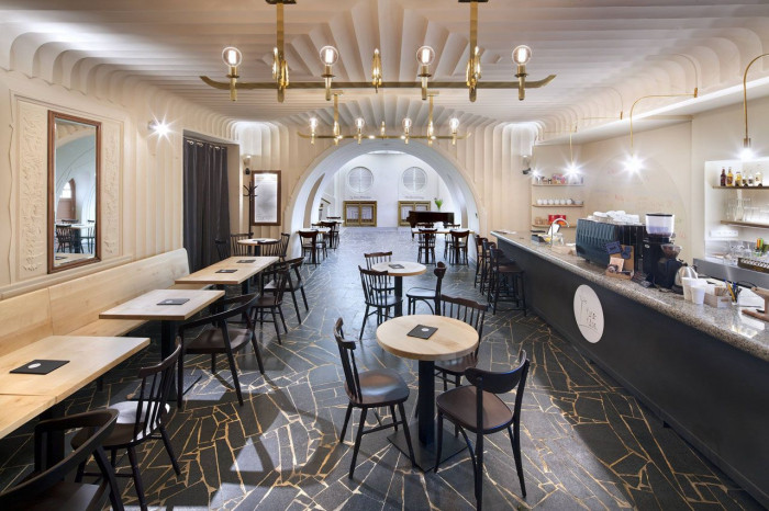 Spolek Zachraňme kino Varšava, KINOKAVÁRNA, Rekonstrukce foyer kina Varšava v Liberci - foto