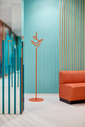 Interiér rehabilitačního centra CRIMED v Poděbradech od designérky Kateřiny Kersey a architektky Lucie Náhlovské