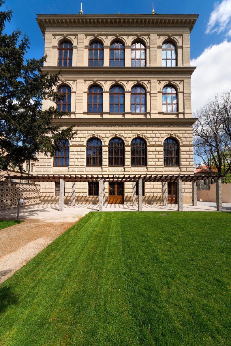 Největší přehlídku designu a módy ve střední Evropě bude hostit pražský Veletržní palác a Uměleckoprůmyslové muzeum