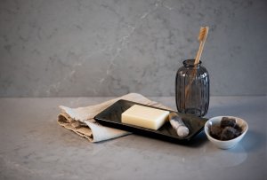 Technistone přichází s pěti novými designy tvrzeného kamene v kolekci La Natura - na obrázku design Badal Grey 