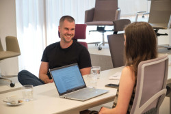 Jakub Huráb je jednatelem rodinné firmy LD Seating, která se věnuje křeslům a židlím od 90. let.