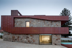 Branco Cavaleiro Arquitectos, House Areosa – foto