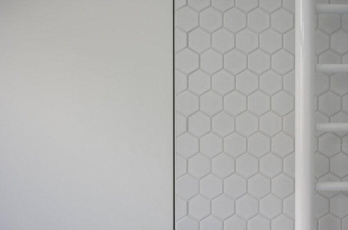 DEVOTO realizovalo interiérové vybavení rekonstrukce secesního bytu na Masarykově nábřeží (martin cenek architecture)