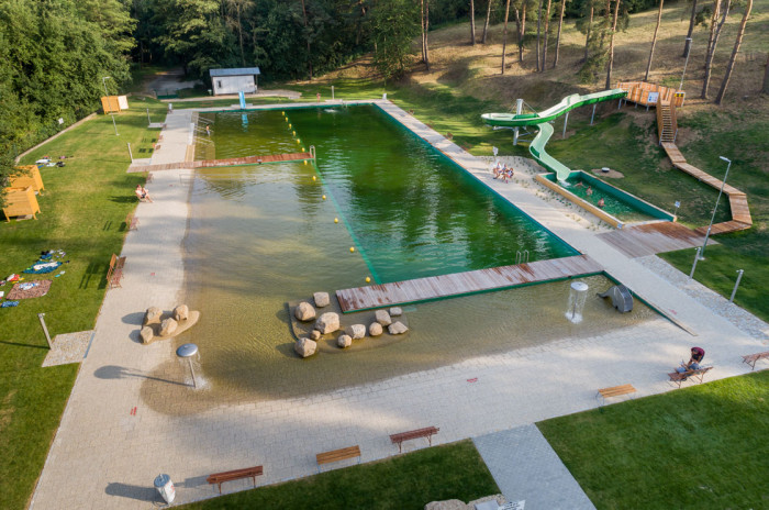 Dnešní době odpovídají koupaliště, která aspoň poněkud splynou s přírodou