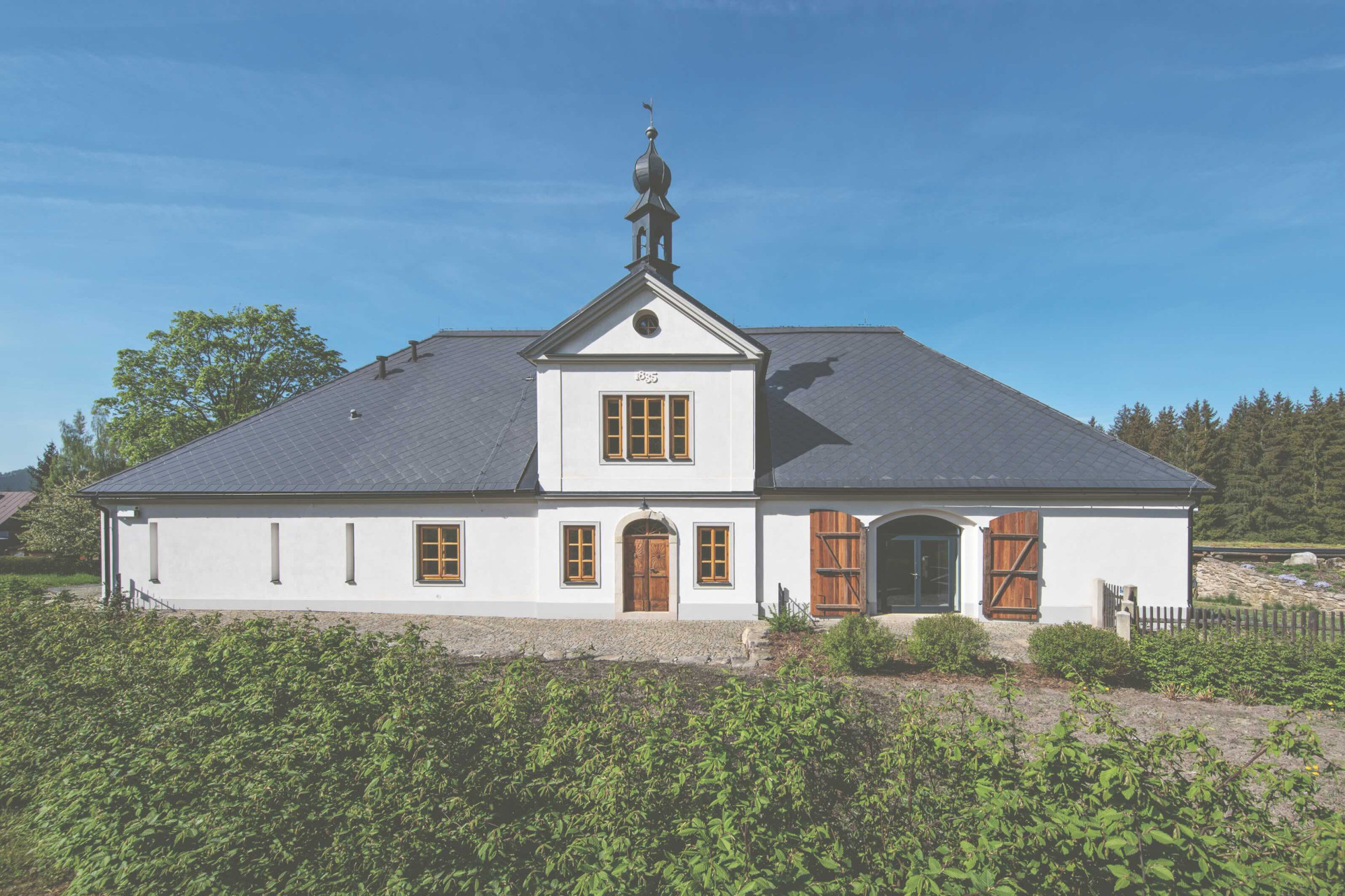 Rekonstrukce domu v Českých Milovech, cuboid archiekti