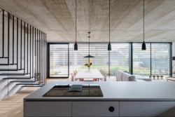 Rodinný dům v Bratislavě od Lang Benedek Associated Architects