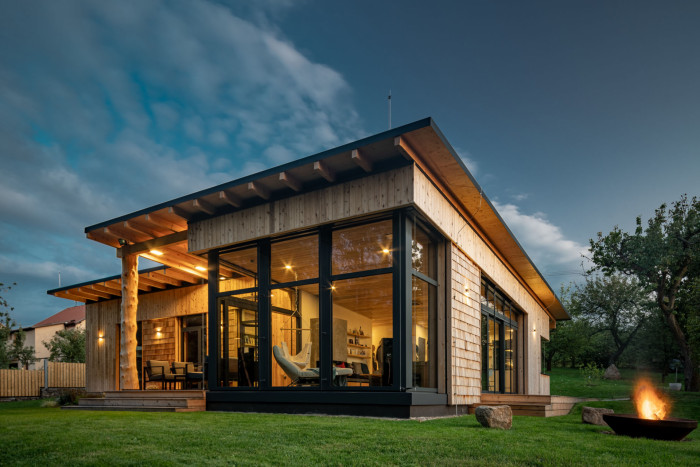 Dům se sloupy z douglasky, ARCHCON atelier - foto