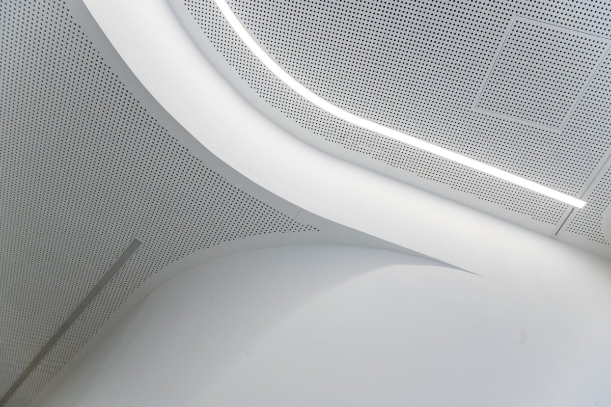 Mladoboleslavská Škoda Auto má nový administrativní objekt. Navrhli ho architekti ze studia ATP ARCHITEKTEN INGENIEURE.
