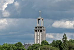 Kostel sv. Hedviky v Opavě od Leopolda Bauera