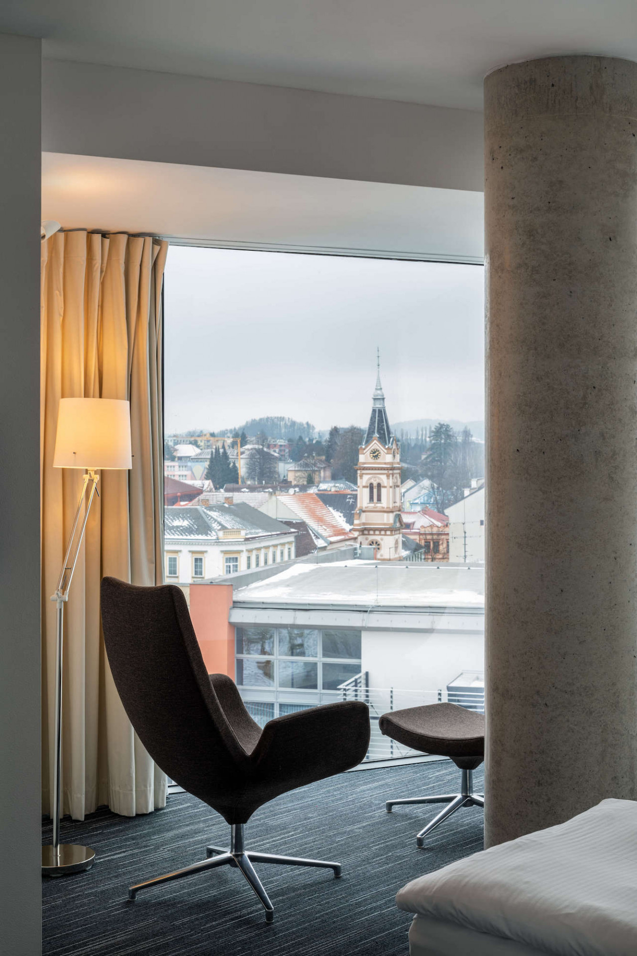Hotel Fabrika v Humpolci, OK PLAN Architects/ Luděk Rýzner © Radek Úlehla / coatmen
