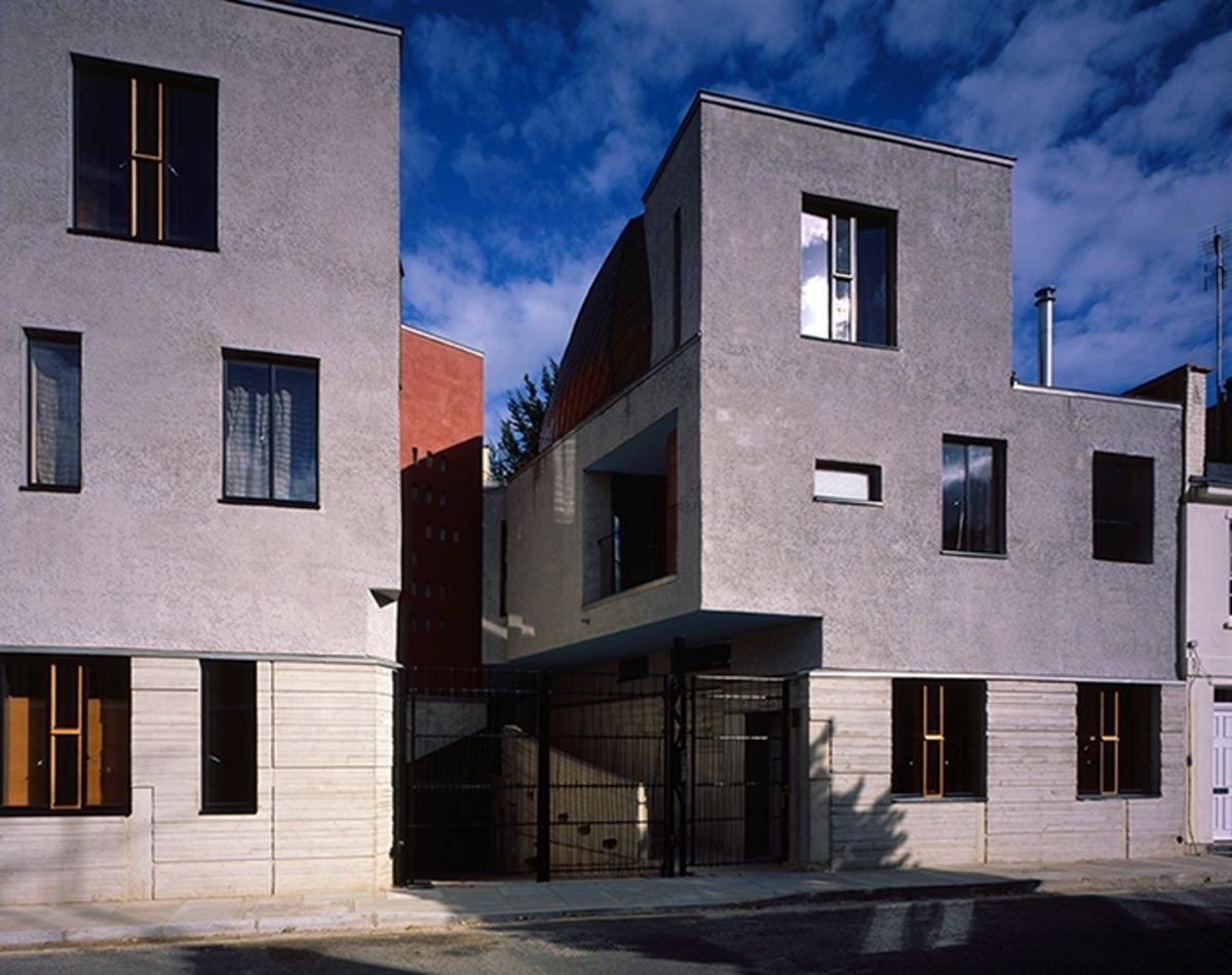 Walmer Yard, Peter Salmer