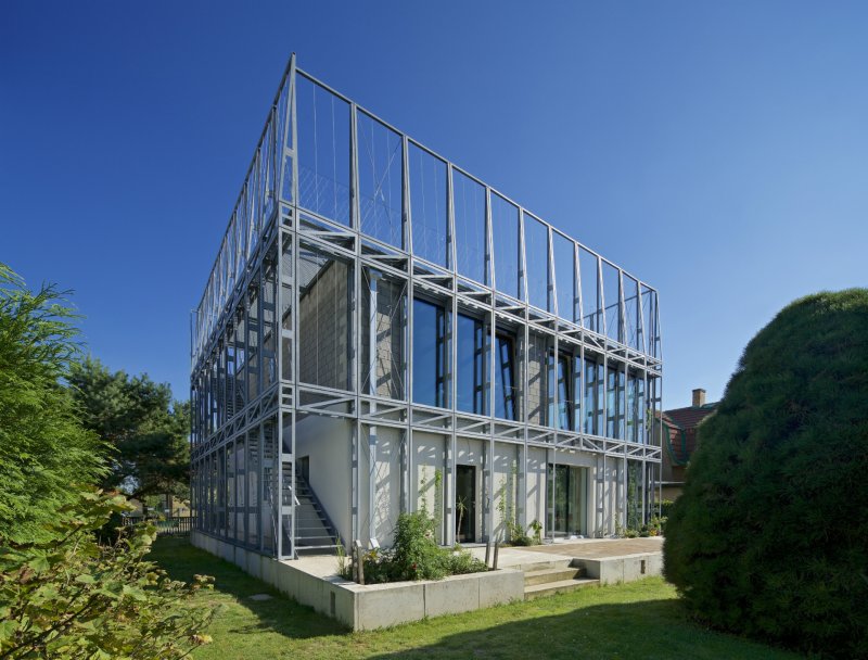 Dům v ocelovém korzetu, Jan Šépka /Šépka architekti/