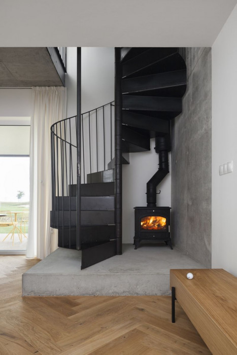 Obydlí v objetí golfu, 3x3,