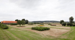 3. dubna pořádá spolek KRUH přednášku krajinářské architekta Kennyho Windelse s názvem Odbetonování jako katalyzátor pro tvorbu.