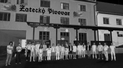 Mračna bodů: Účastníci letní školy BIM modelování v Žatci se nechali naskenovat laserovým 3D skenerem Leica ScanStation P20