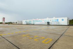 Česká společnost KOMA MODULAR uplatňuje modularitu na stavbách různých typologií. Díky inovacím jsou považováni za špičku mezi architekty i stavaři