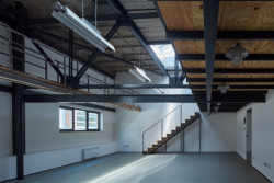 Konverze průmyslového objektu na kreativní prostor Barevna