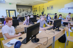 Foto z učebny - soustředěná praxe SPŠ stavební J. Gočára