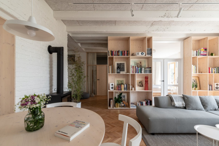 Rekonstrukce přízemního bytu, What architects