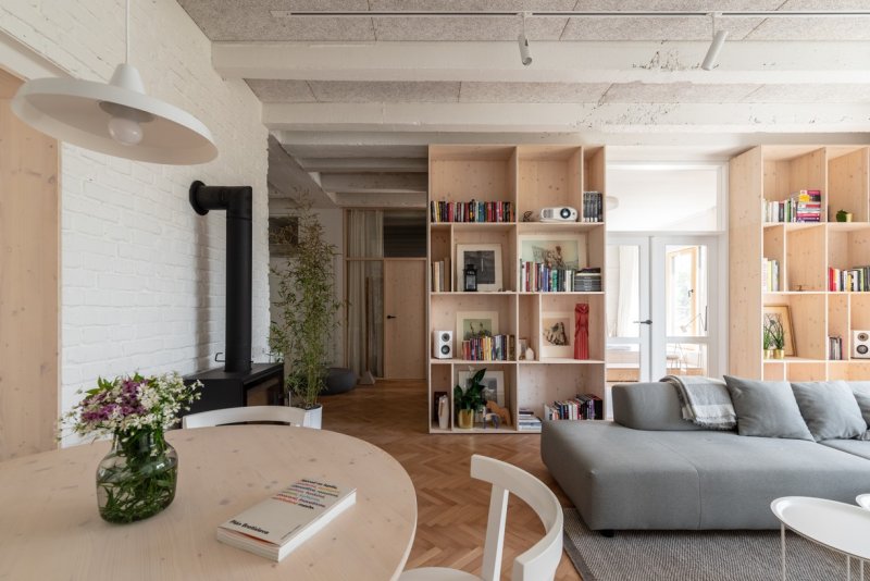 Rekonstrukce přízemního bytu, What architects