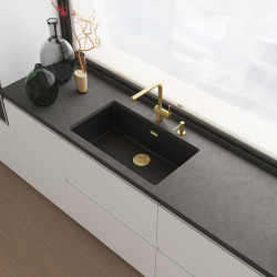 Kuchyňská baterie ATLAS NEO včetně doplňků v podobě dávkovače saponátu ATLAS NEO, hranatého přepadu a kulaté krytky výpusti. Vše provedení celonerez zlatá s povrchovou úpravou PVD.