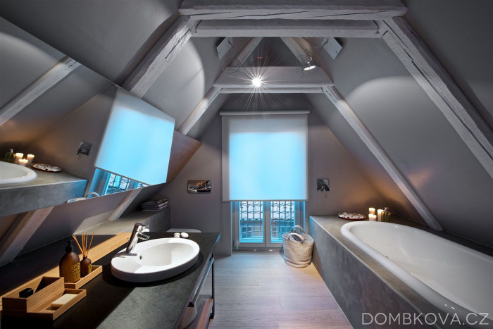 I. D. Arch, Půdní byt v jižních Čechách - foto