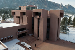 Laboratoř Mesa při National Center for Atmospheric Research, Pei Cobb Freed & Partners 1967 © Kevin Moloney pro The New York Times 