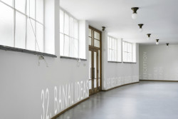 Instalace Věty po konceptuálním umění umělce Petra Duba. Foto: Studio Flusser