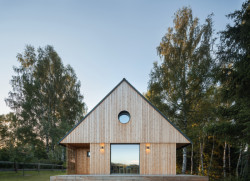 Rekreační chata na Lipně od architektů z Les Archinautes