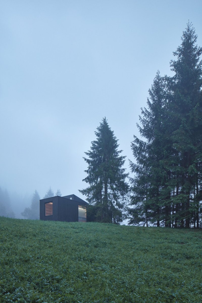 Ark-Shelter, Michiel De Backer, Martin Mikovčák